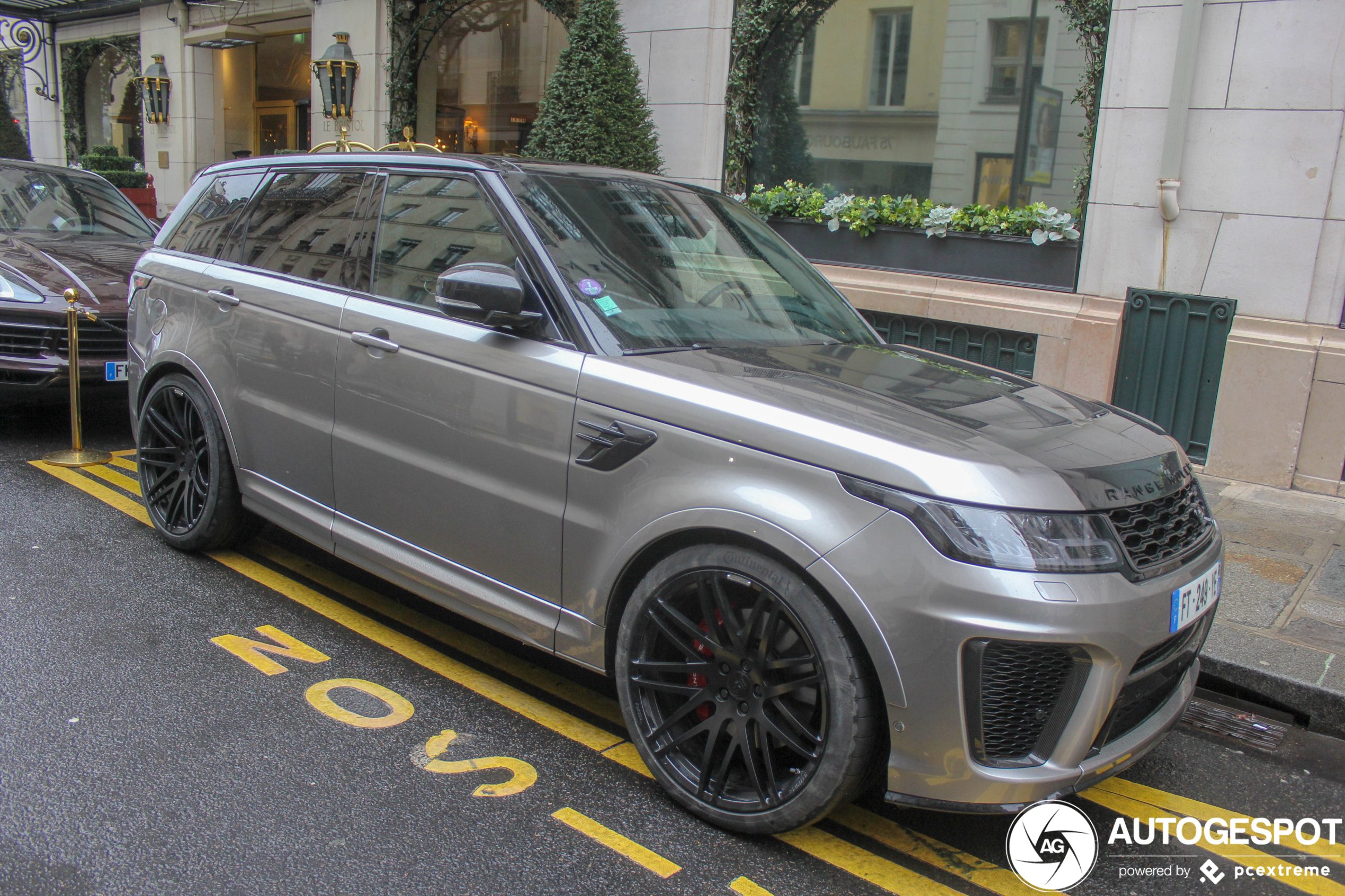 Land Rover Range Rover Sport SVR 2018