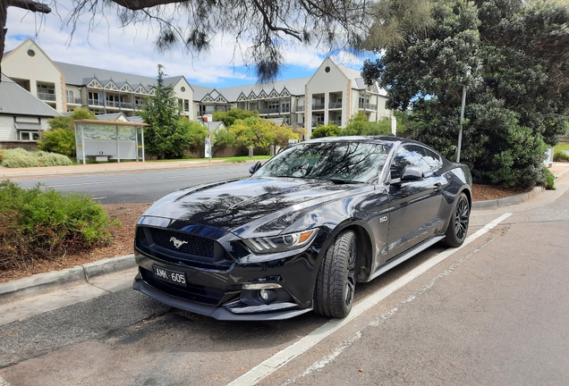 Ford Mustang GT 2015