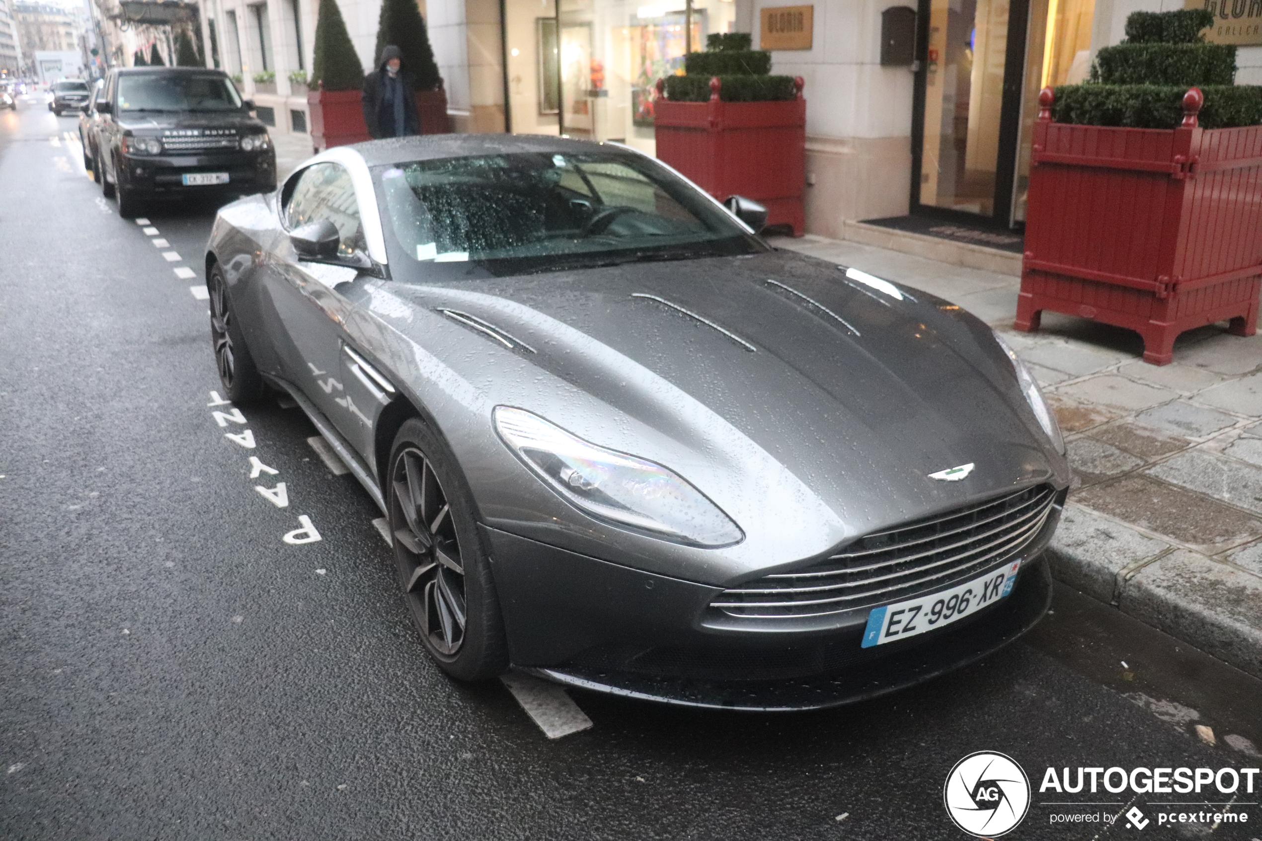 Aston Martin DB11