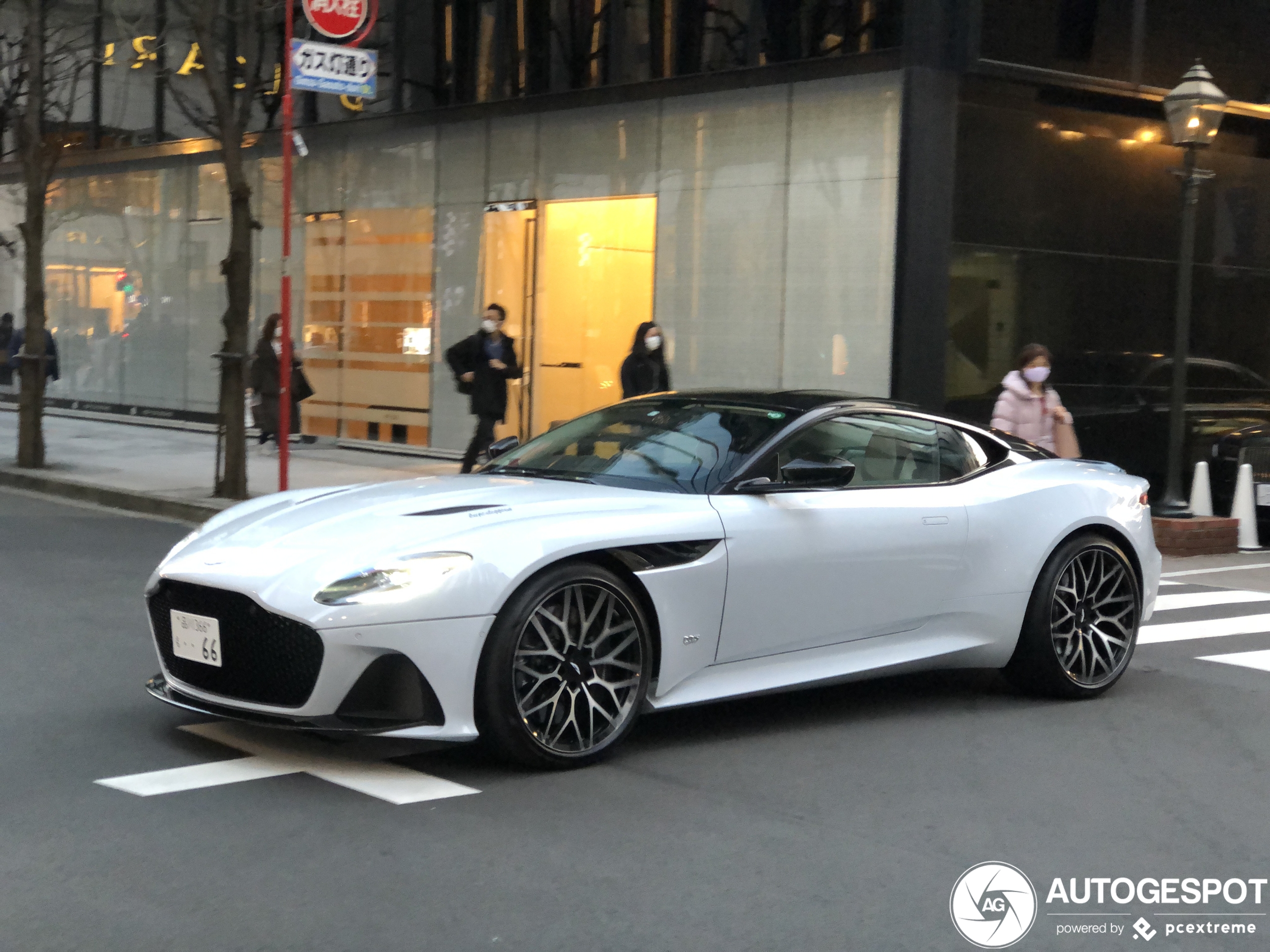 Aston Martin DBS Superleggera