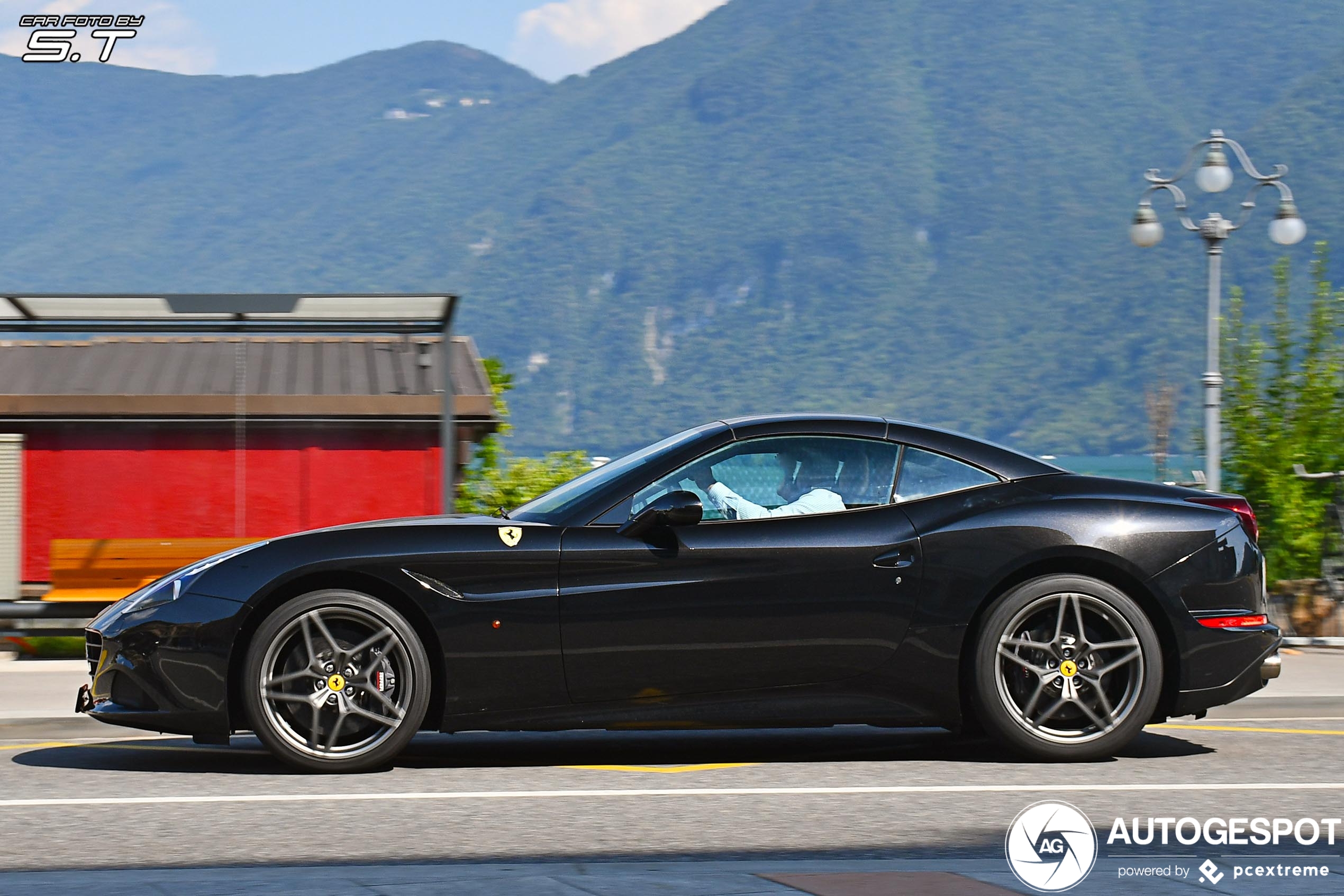 Ferrari California T