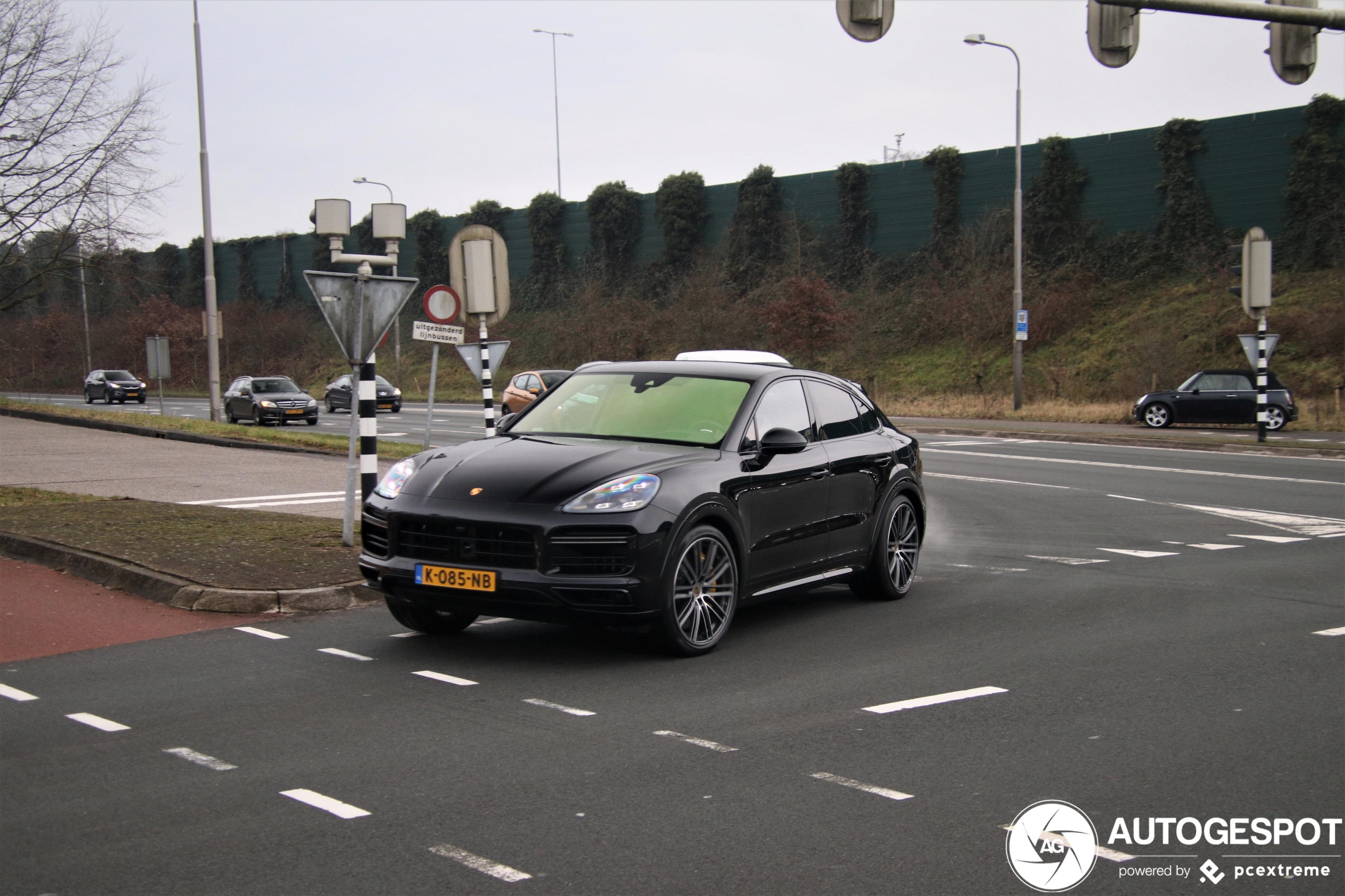 Porsche Cayenne Coupé Turbo S E-Hybrid