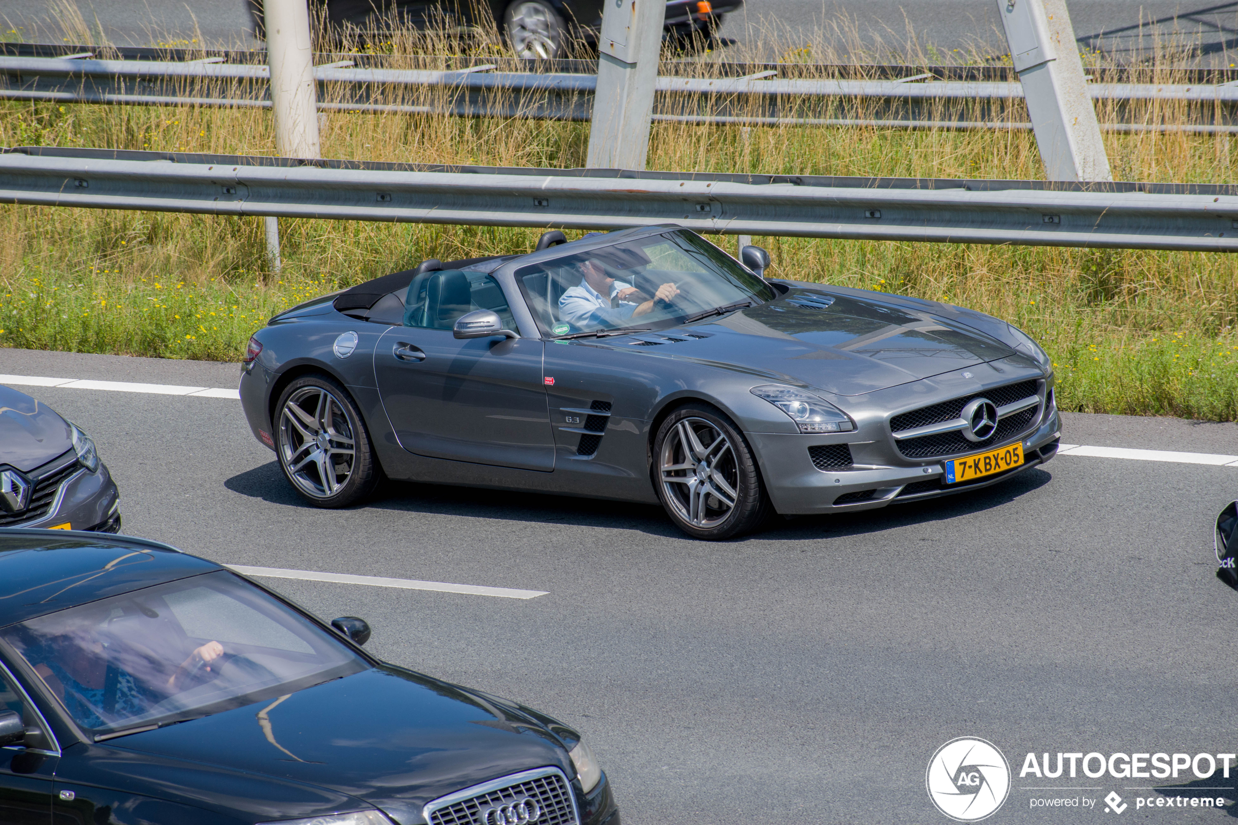 Mercedes-Benz SLS AMG Roadster