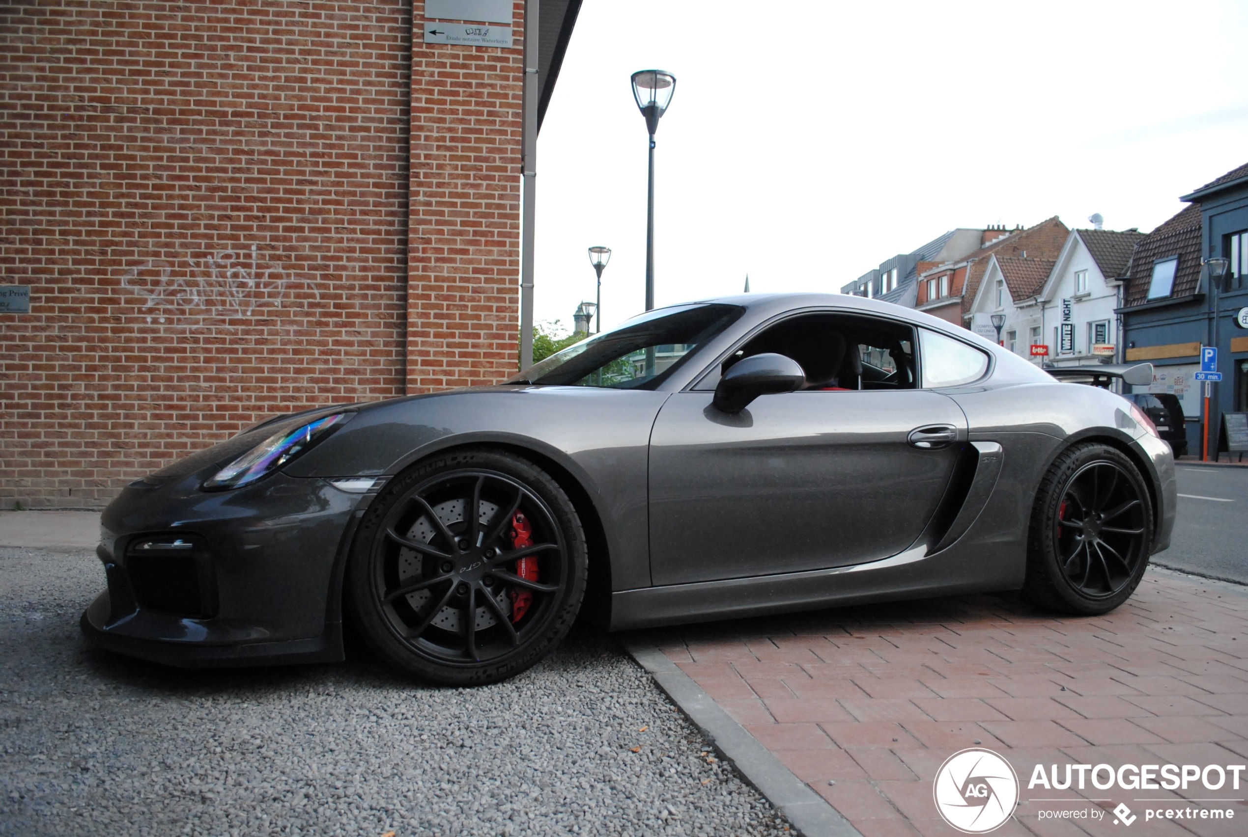 Porsche 981 Cayman GT4