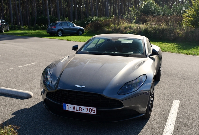 Aston Martin DB11 V8