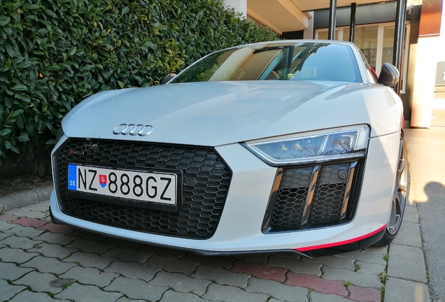 Audi R8 V10 Plus 2015