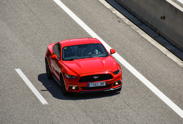 Ford Mustang GT 2015