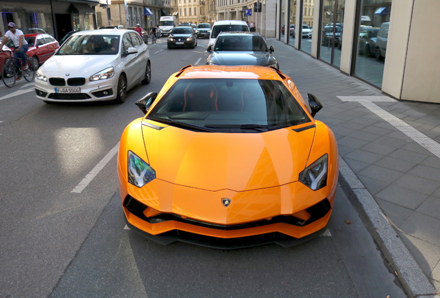 Lamborghini Aventador S LP740-4