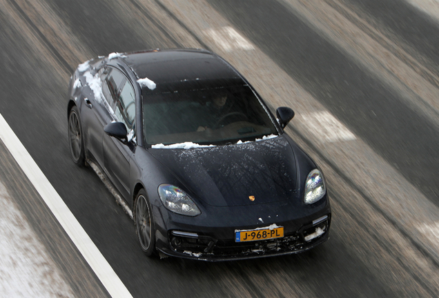 Porsche 971 Panamera Turbo S E-Hybrid