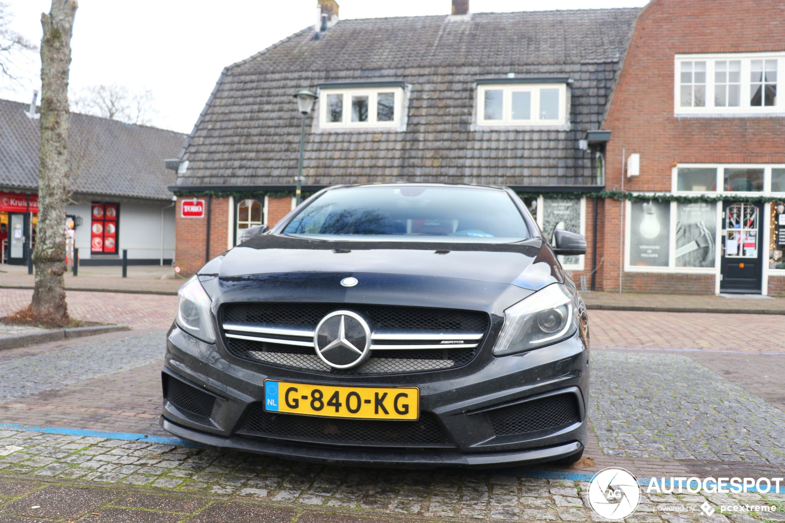 Mercedes-Benz A 45 AMG