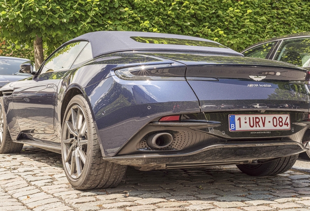 Aston Martin DB11 V8 Volante