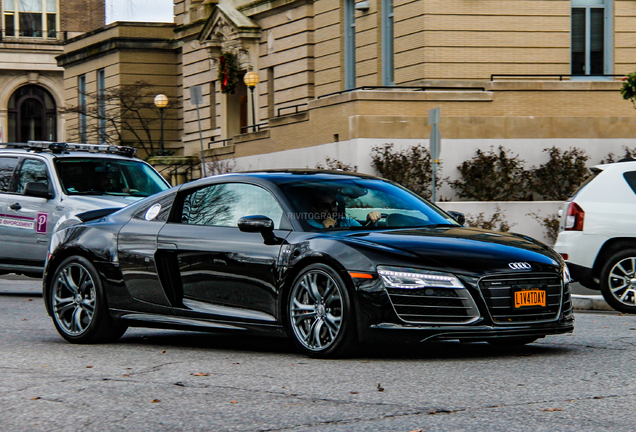 Audi R8 V10 2013