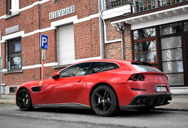 Ferrari GTC4Lusso