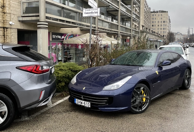 Ferrari GTC4Lusso T