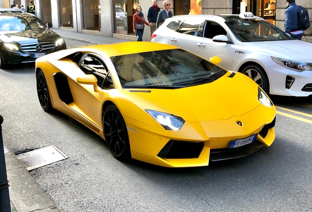 Lamborghini Aventador LP700-4