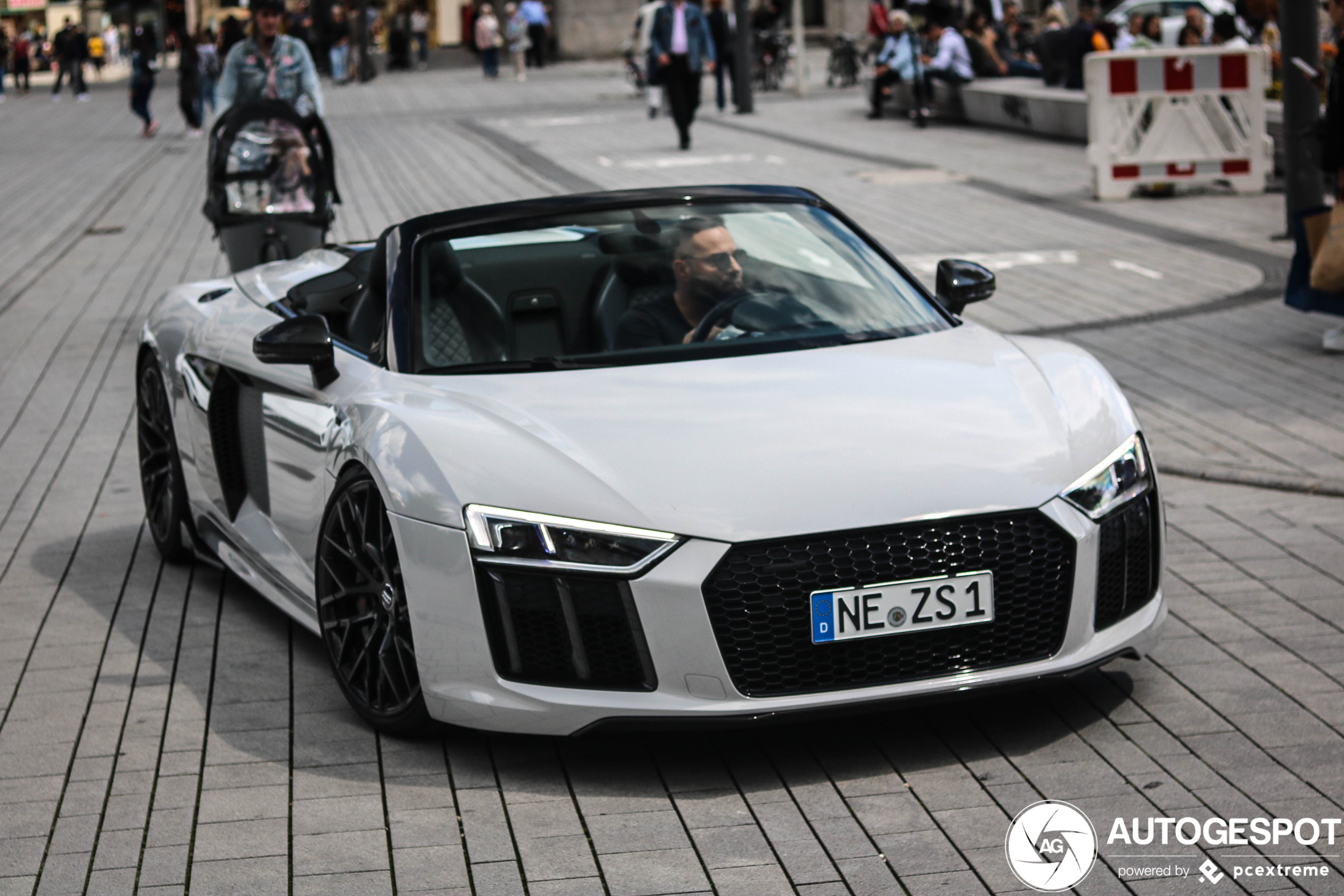 Audi R8 V10 Spyder 2016