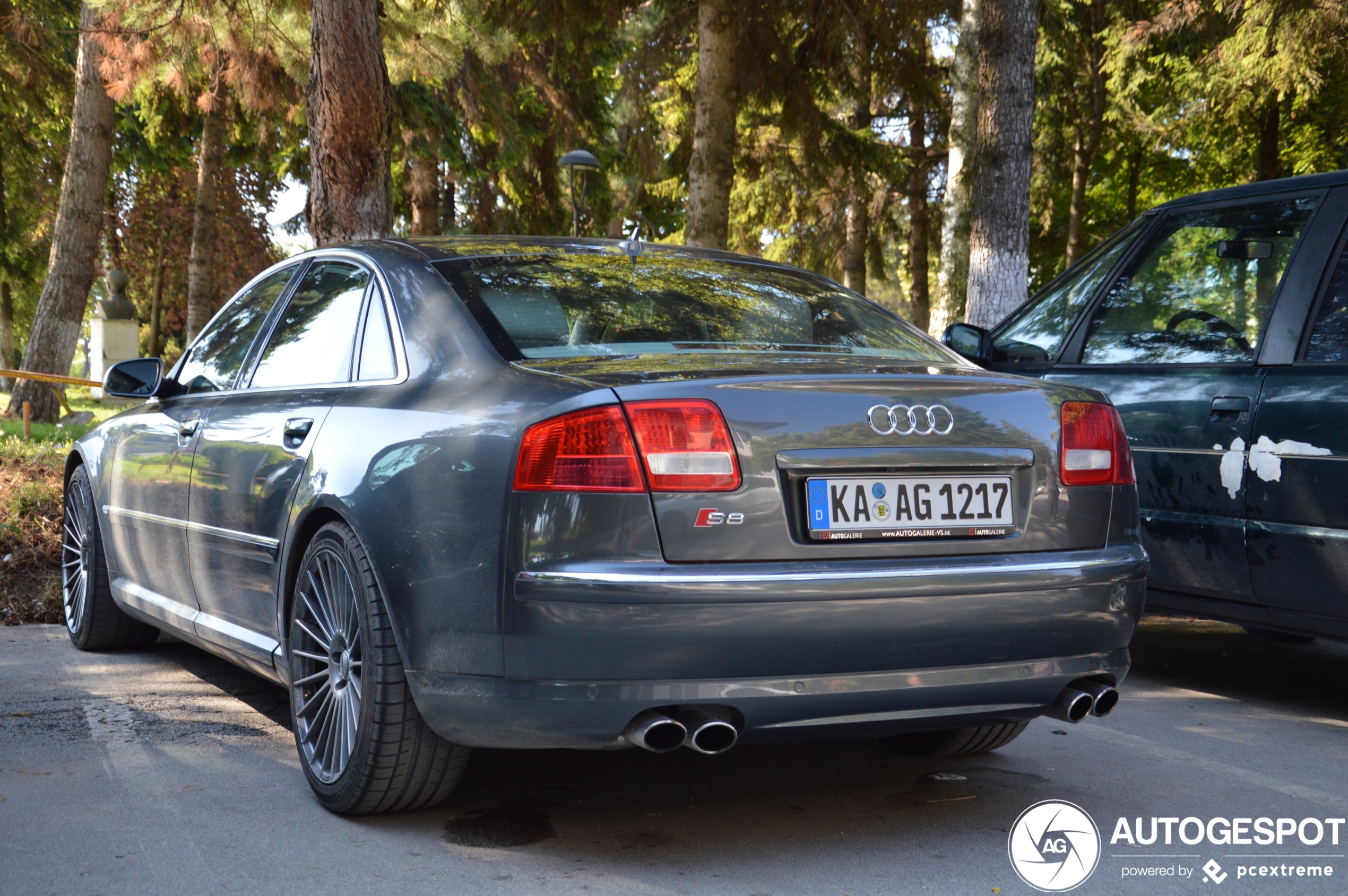 Audi S8 D3