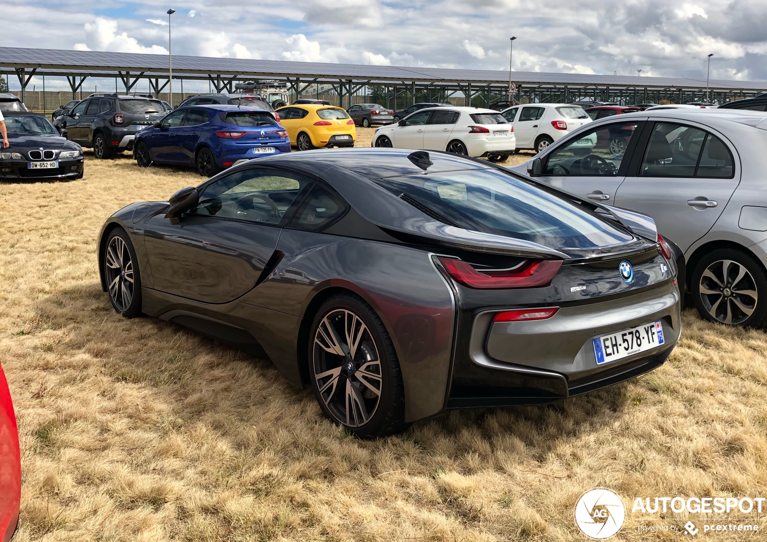 BMW i8