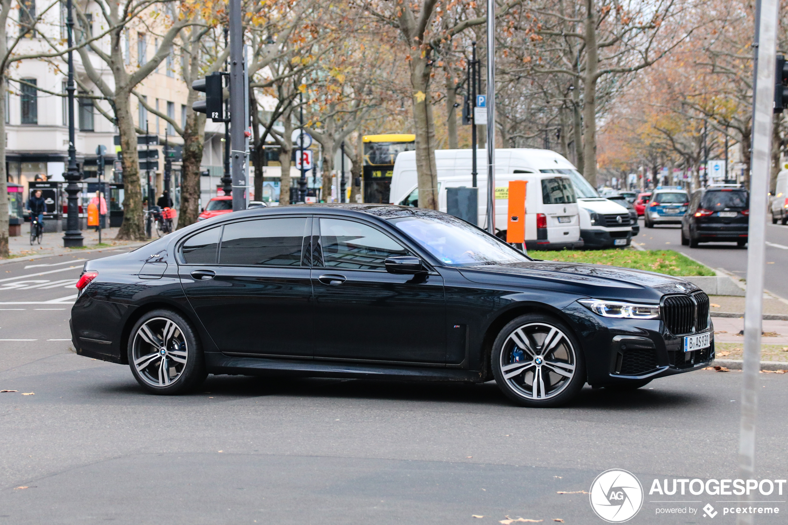 BMW M760Li xDrive 2019