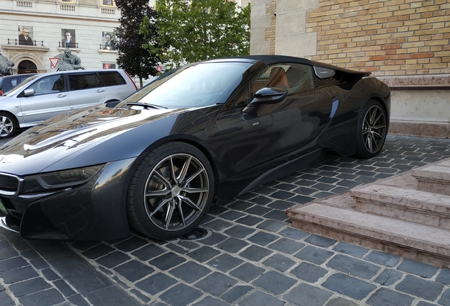 BMW i8 Roadster