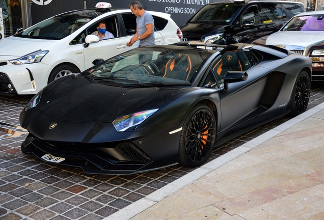 Lamborghini Aventador S LP740-4 Roadster