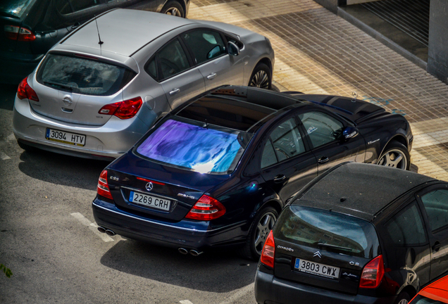 Mercedes-Benz E 55 AMG