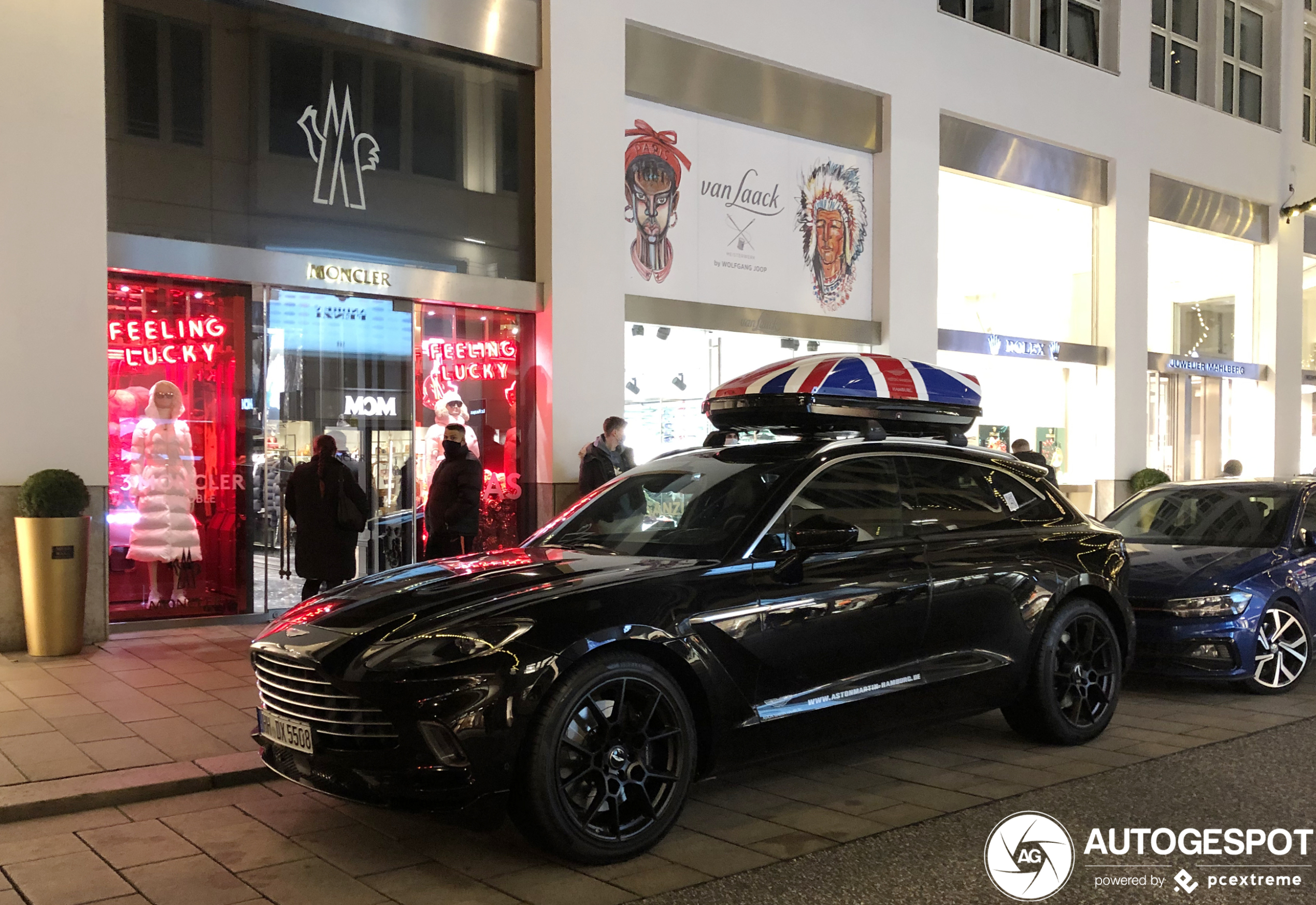 Aston Martin DBX