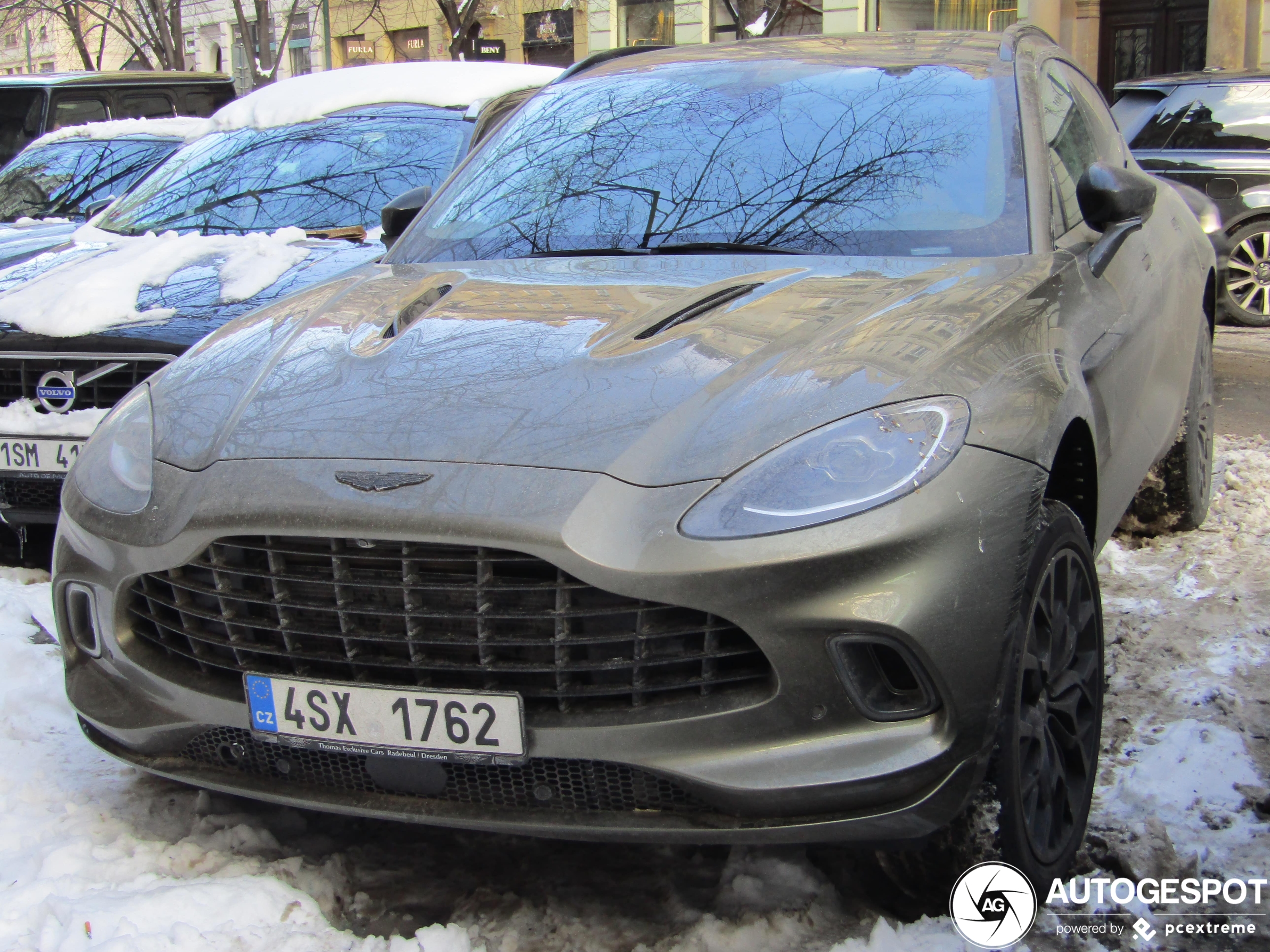 Aston Martin DBX