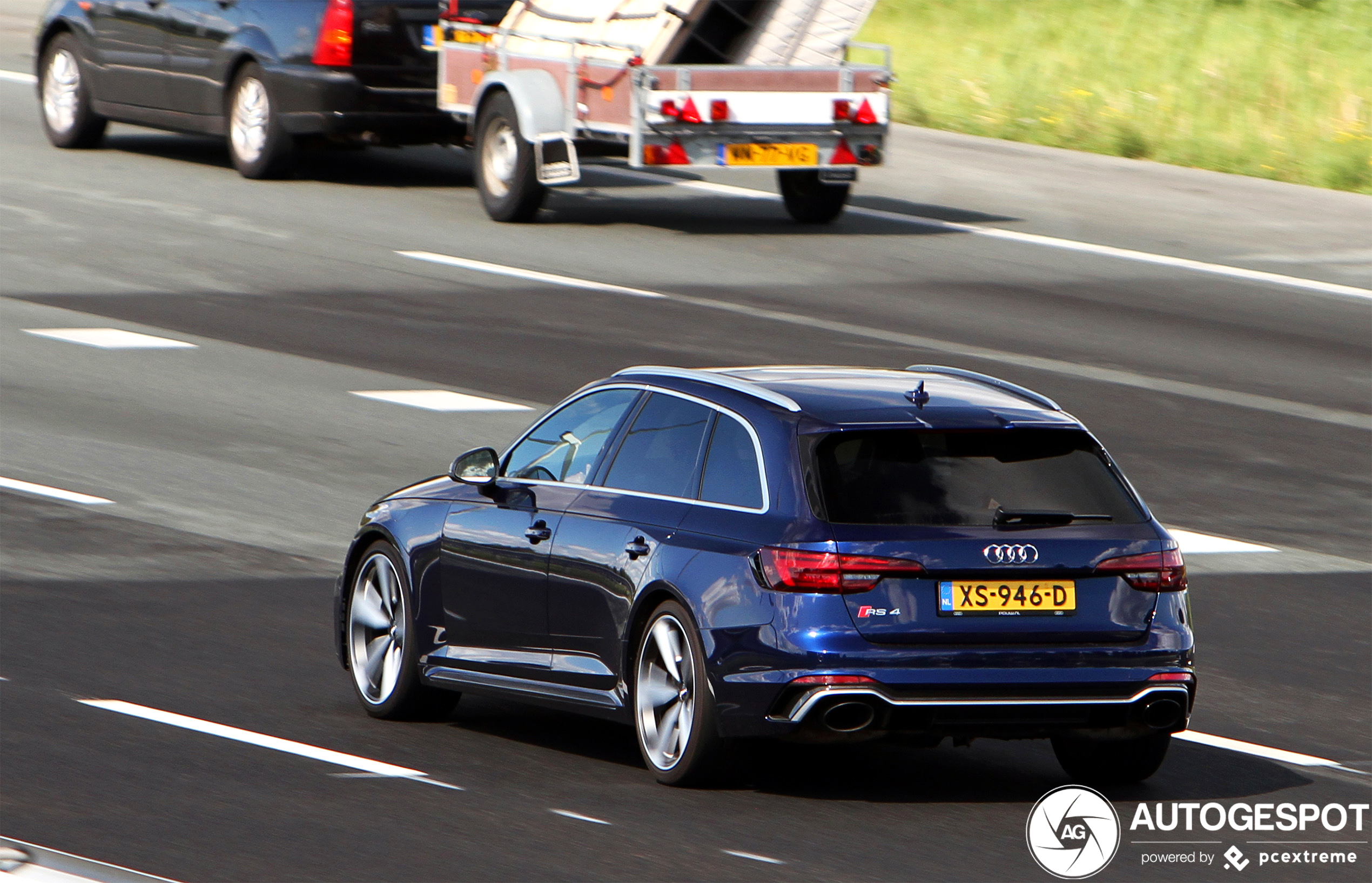 Audi RS4 Avant B9