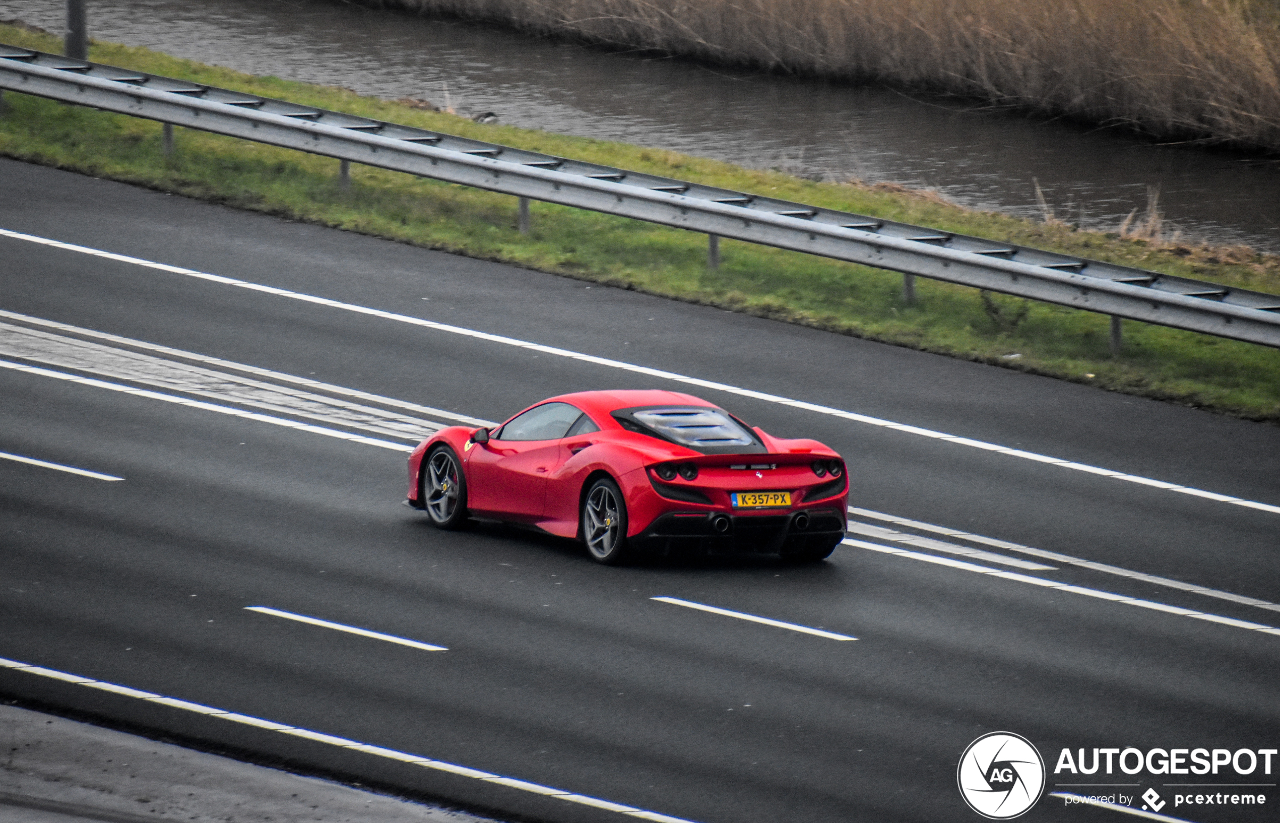 Deze gloednieuwe Ferrari was een gewild object dit weekend