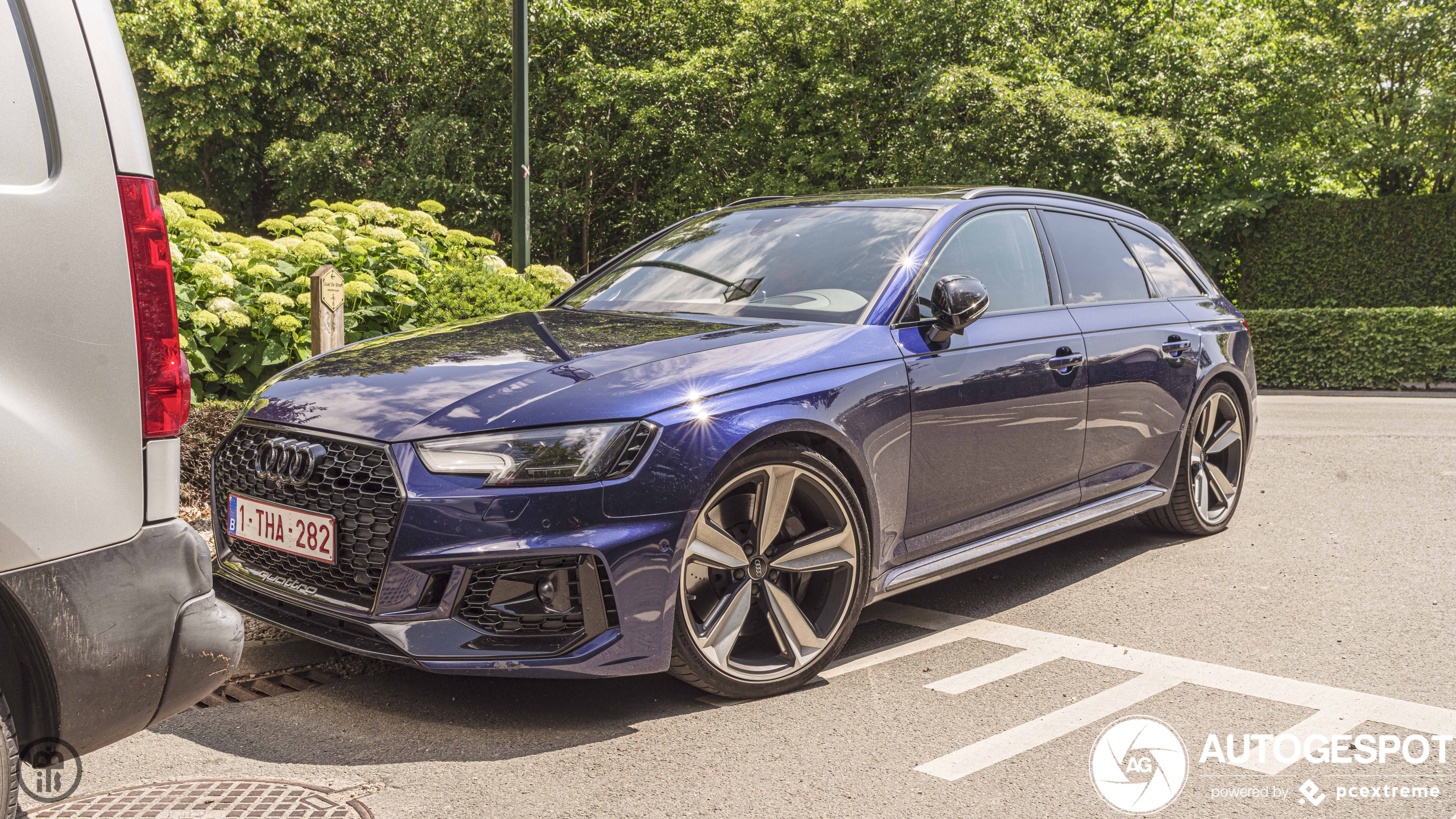 Audi RS4 Avant B9