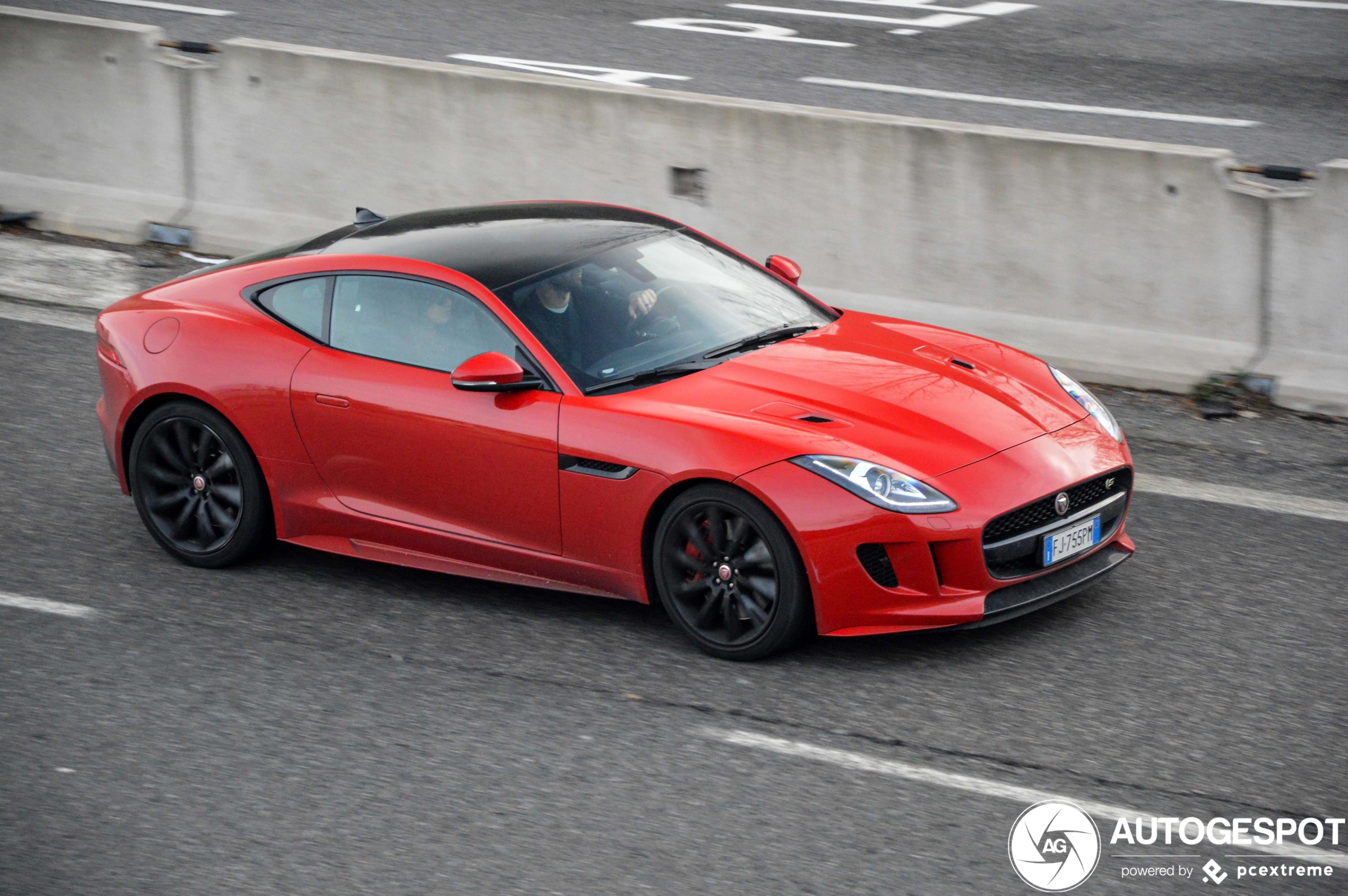 Jaguar F-TYPE S AWD Coupé