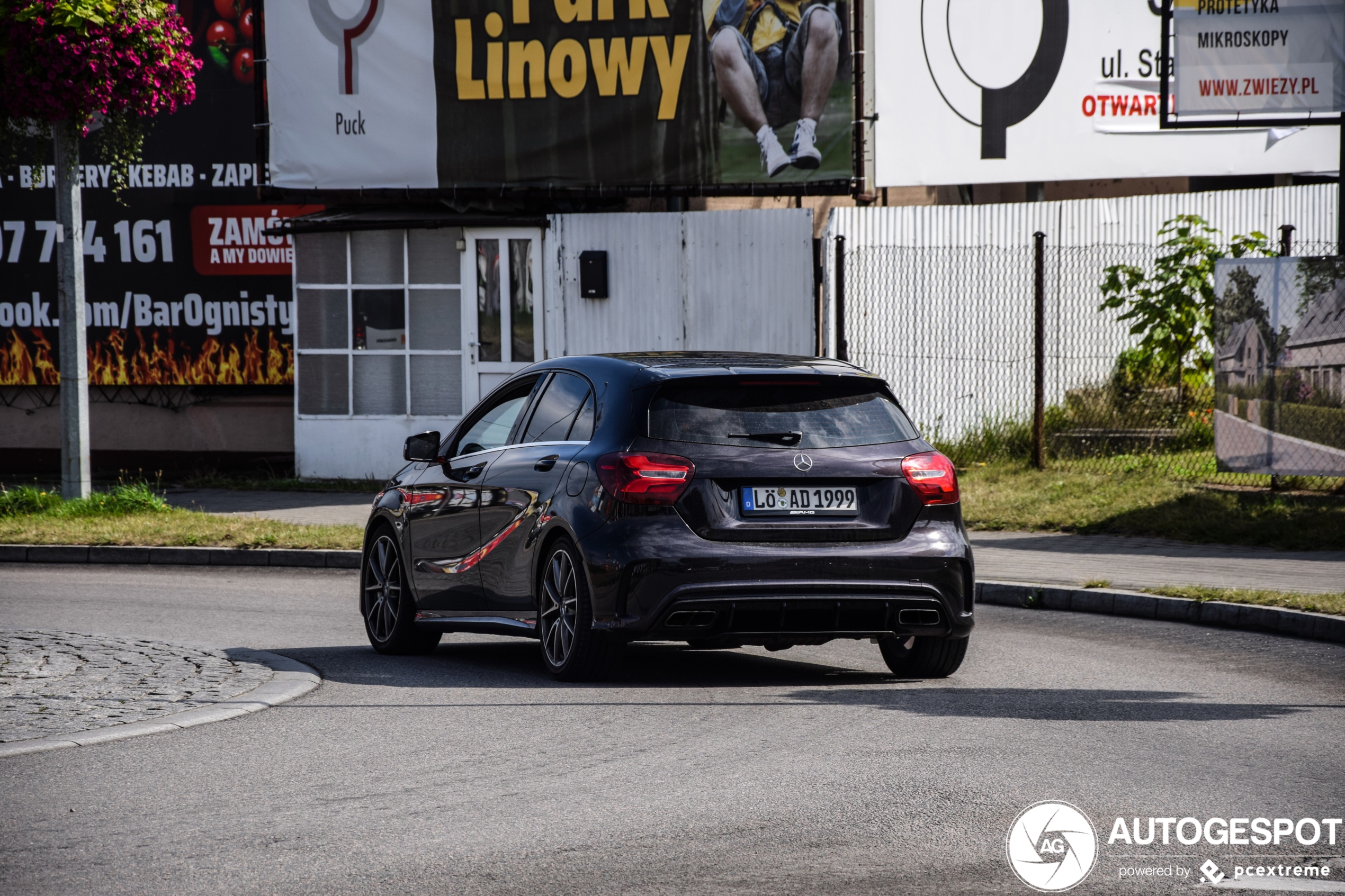 Mercedes-AMG A 45 W176 2015