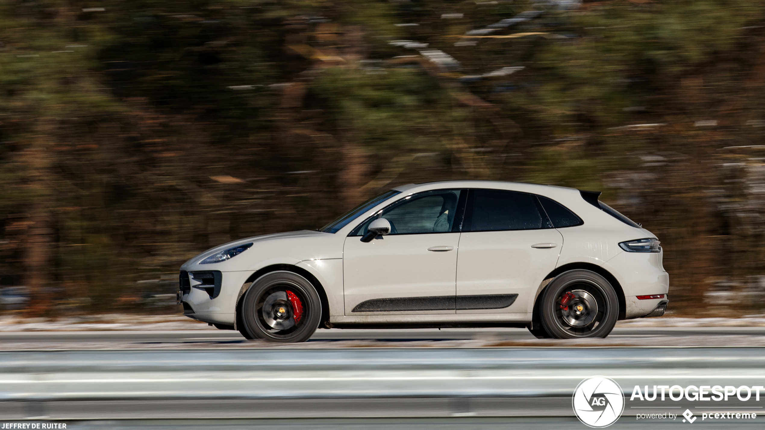 Porsche 95B Macan GTS MkII