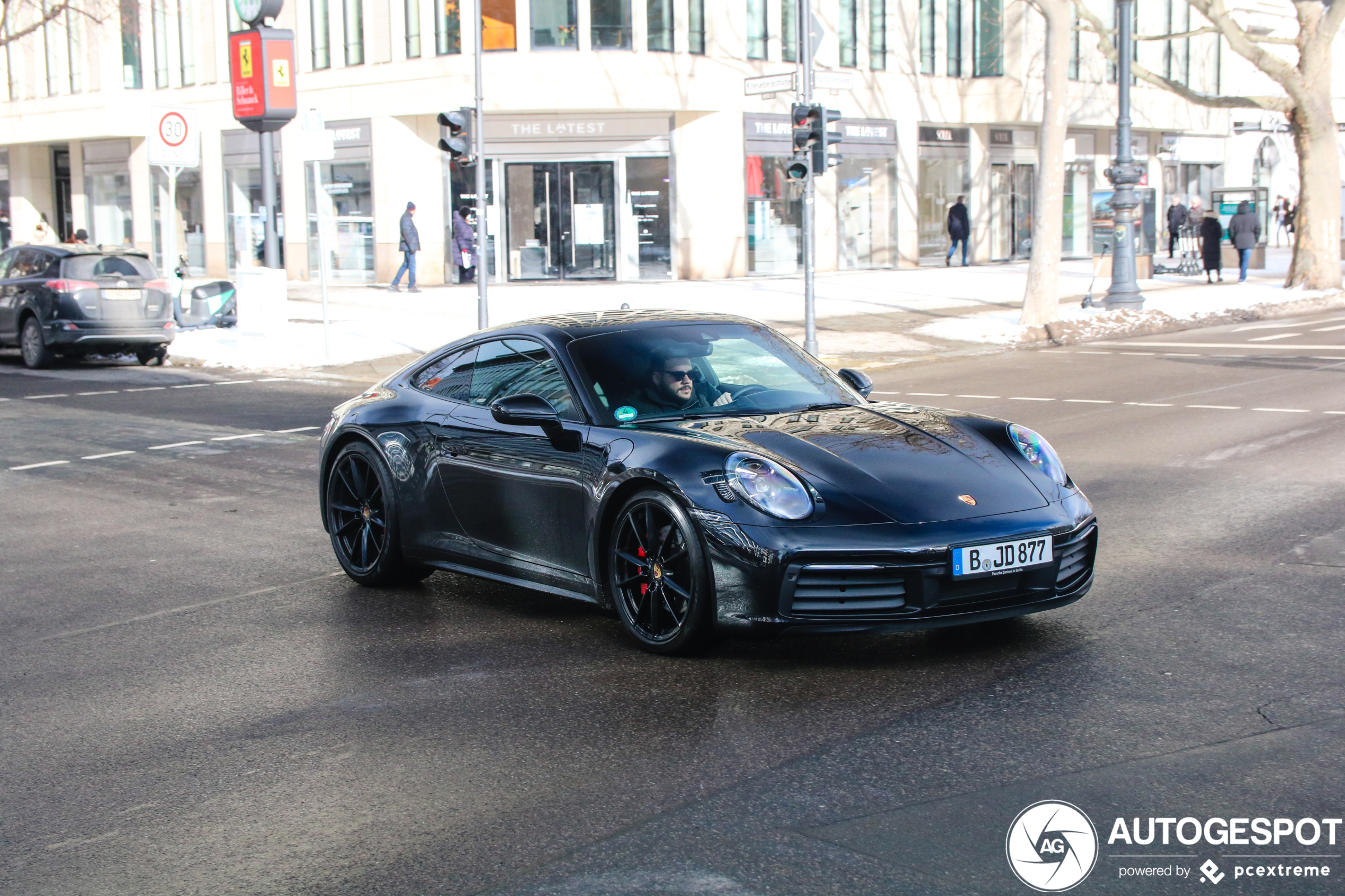 Porsche 992 Carrera 4S