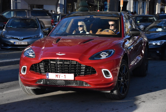 Aston Martin DBX