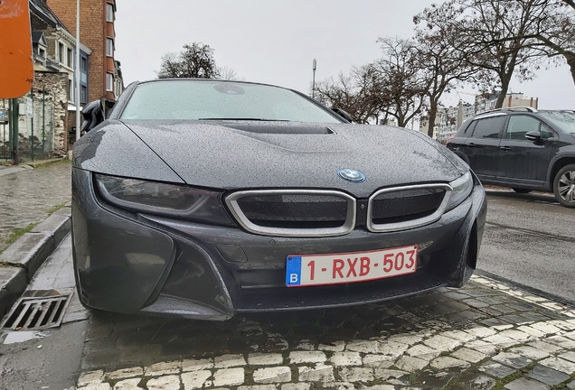 BMW i8