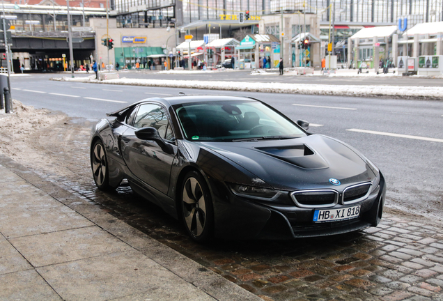 BMW i8