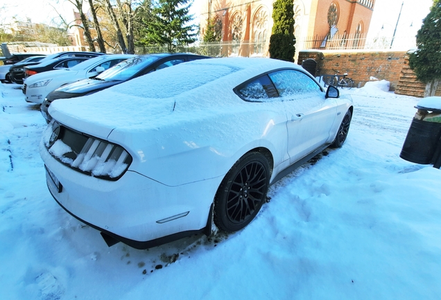 Ford Mustang GT 2015