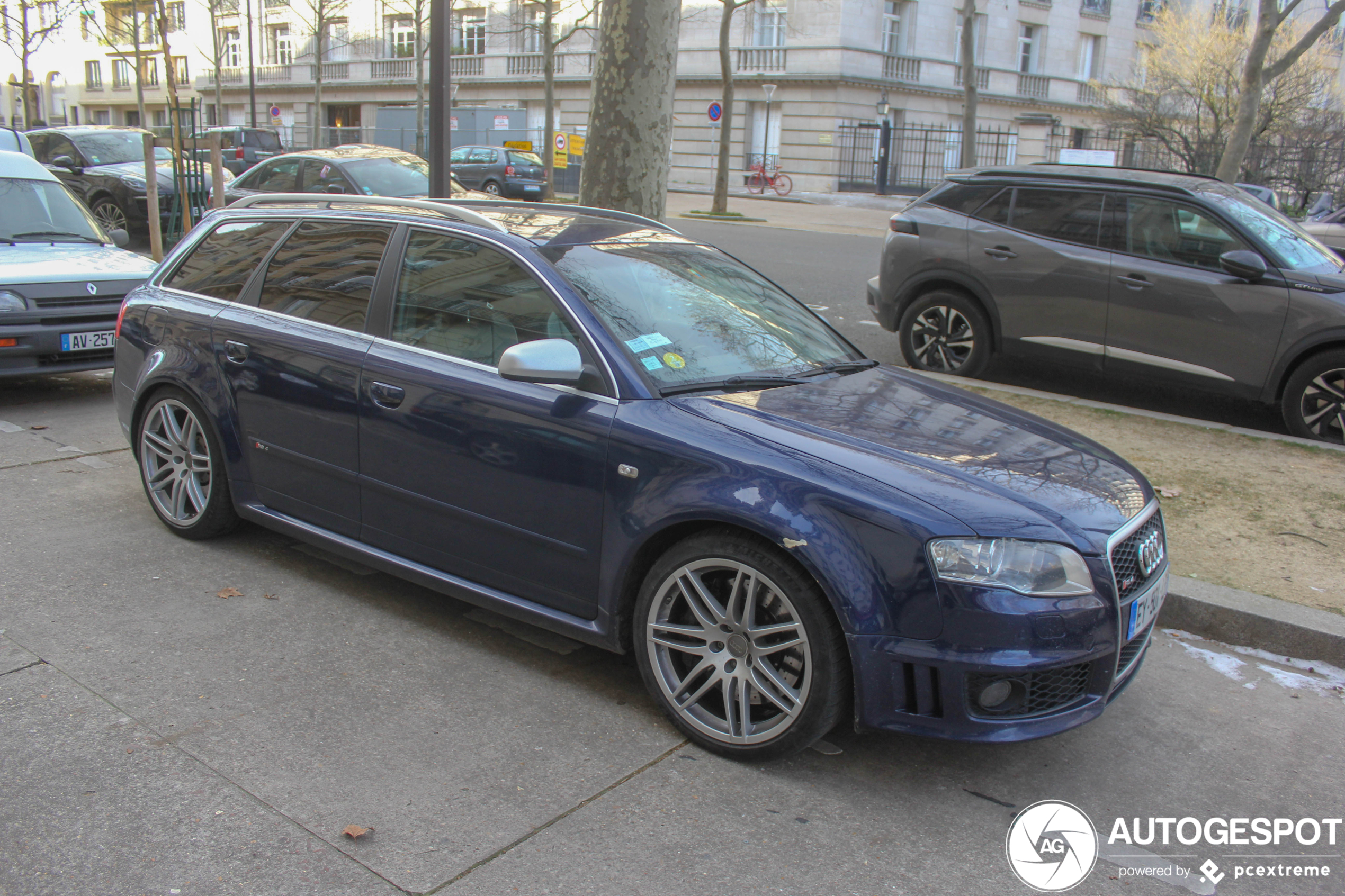 Audi RS4 Avant B7