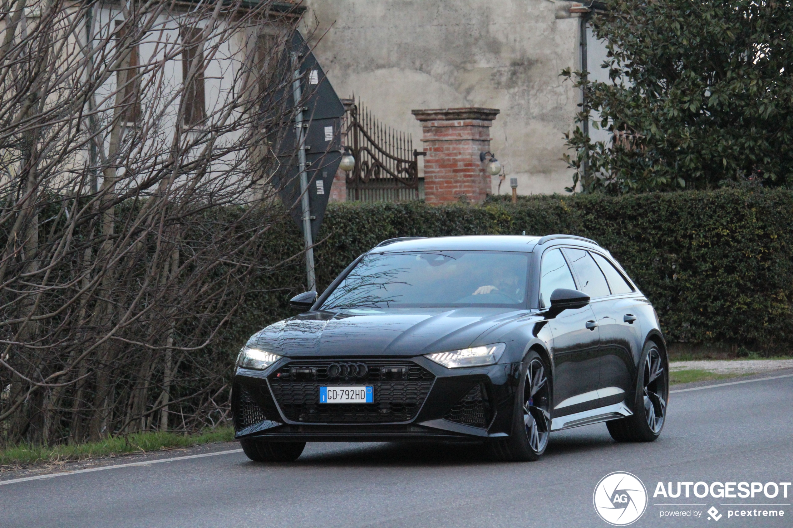 Audi RS6 Avant C8