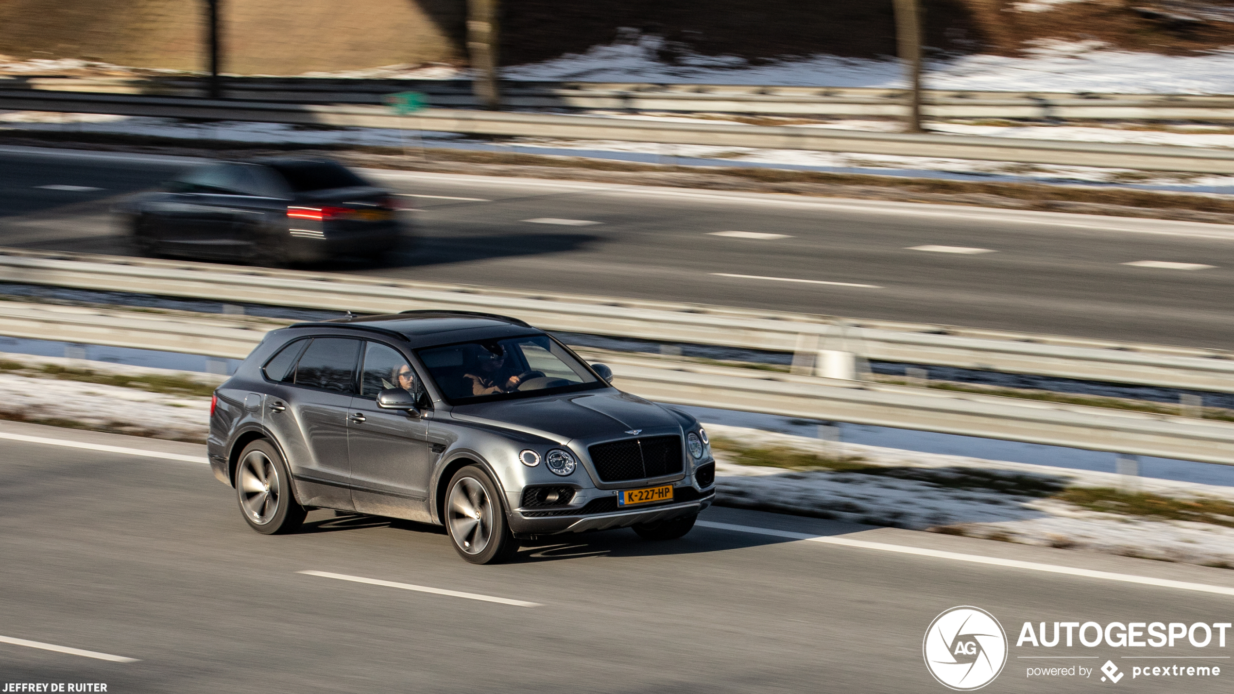 Bentley Bentayga V8