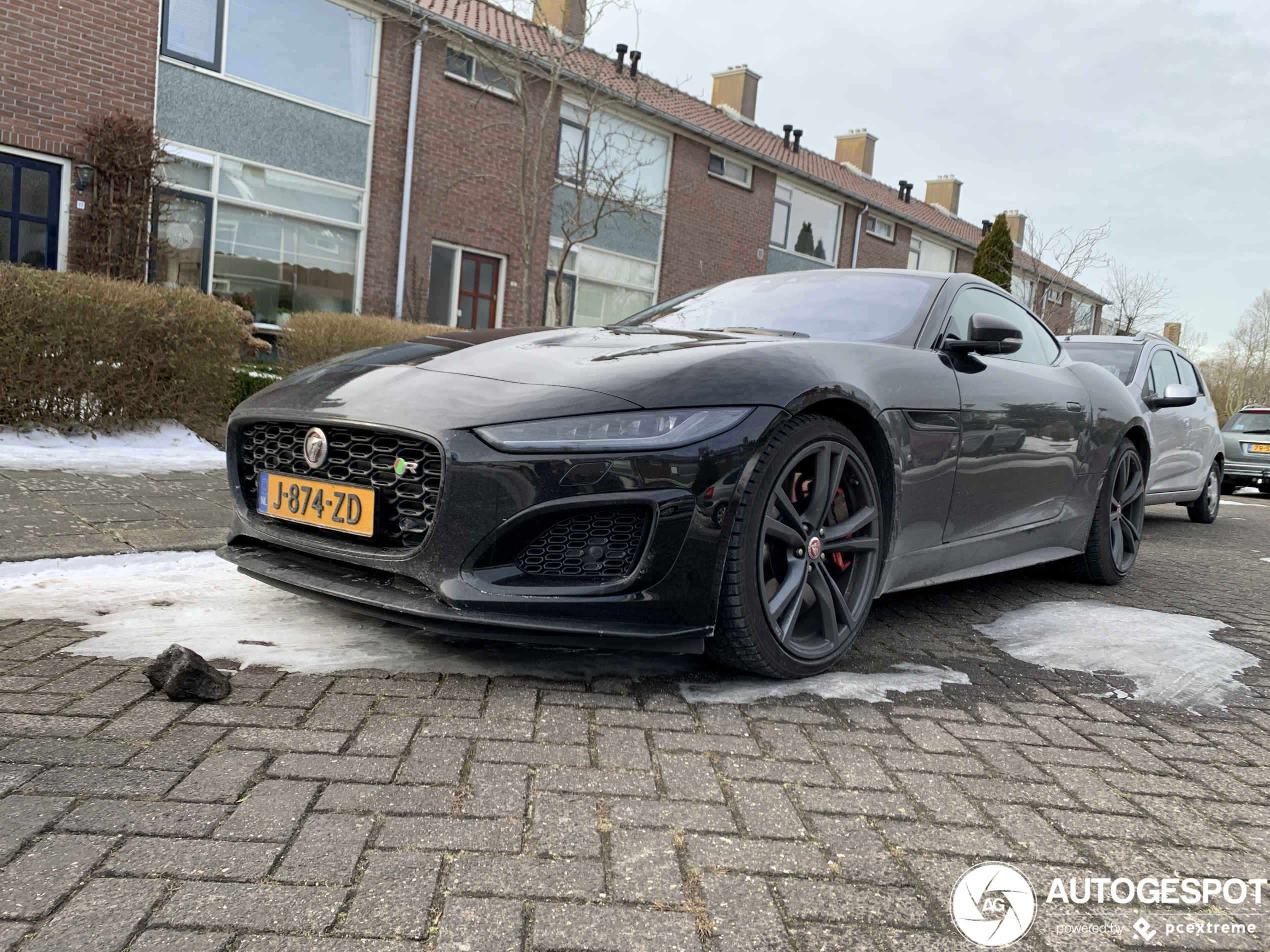 Jaguar F-TYPE R Coupé 2020