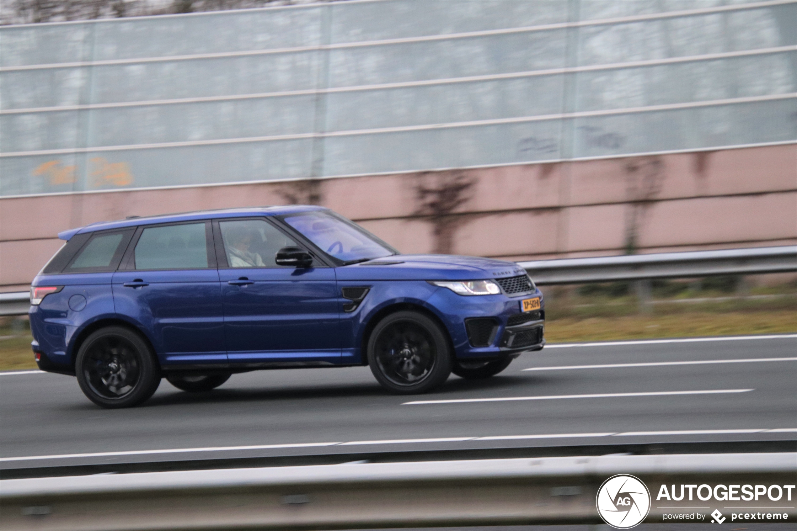 Land Rover Range Rover Sport SVR