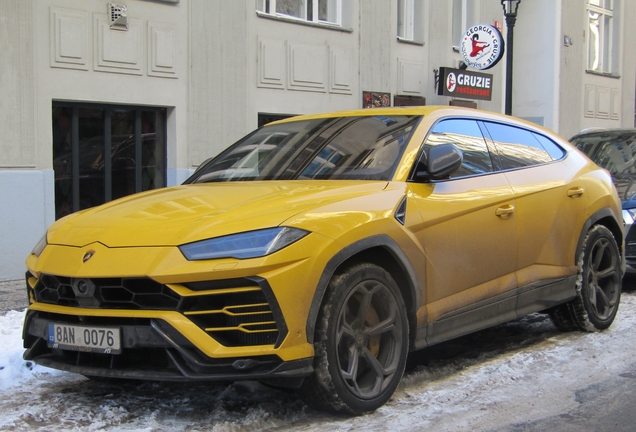 Lamborghini Urus