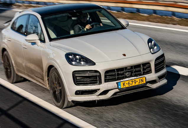 Porsche Cayenne Coupé Turbo S E-Hybrid