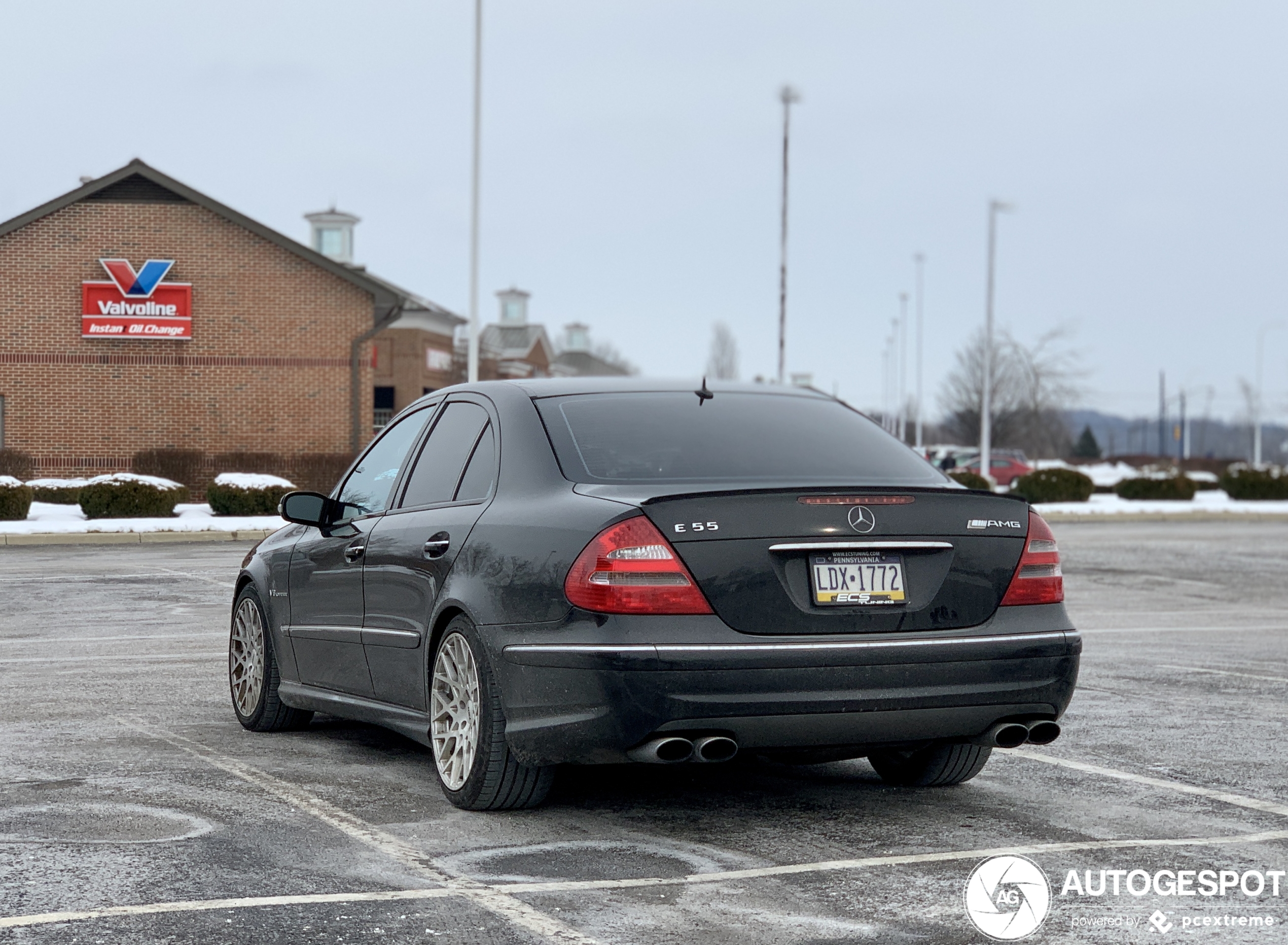 Mercedes-Benz E 55 AMG