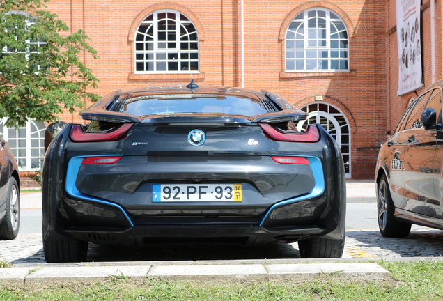 BMW i8