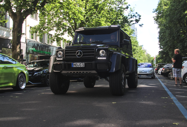 Mercedes-Benz G 500 4X4²