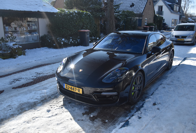 Porsche 971 Panamera Turbo S E-Hybrid